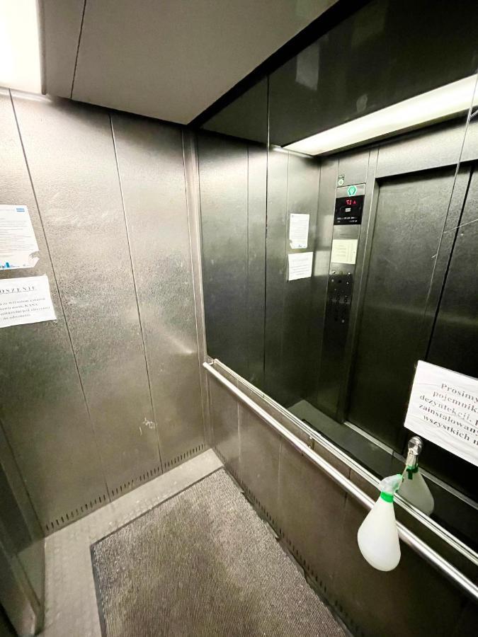 Super Apartament Blue Scisle Centrum Dwie Linie Metra Netflix Wifi 300 Mbs Panorama Miasta Varsovie Extérieur photo
